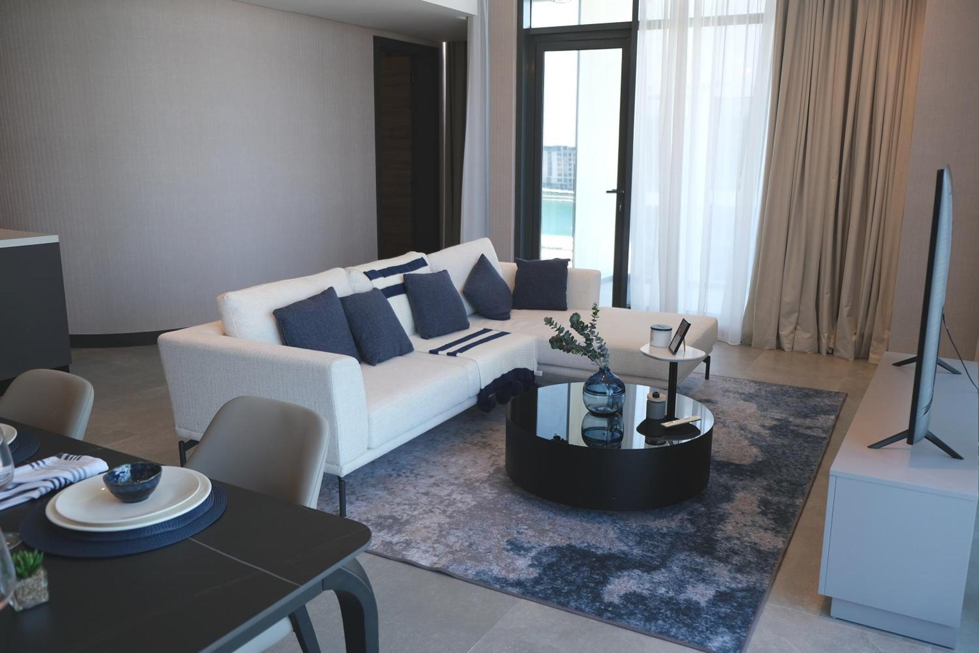 Charthouse Bahrain Hotel มานามา ภายนอก รูปภาพ Living room